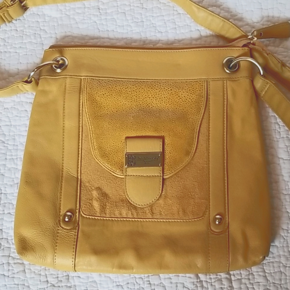 Lifestyle by Sharif leather crossbody purse